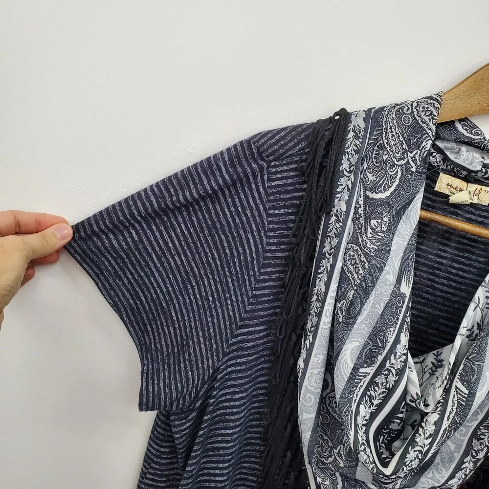NWT OneWorld Scarf Neck Knit Top Womens 1X Gray Black‎ Paisley Short Sleeve - Picture 8 of 15
